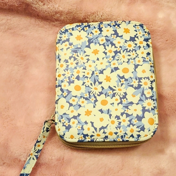 Other - Floral sewing kit New